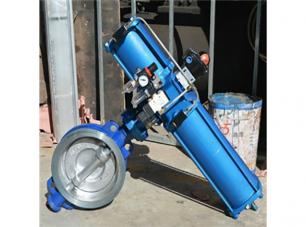 對夾式(shi)氣動硬密(mì)封蝶閥